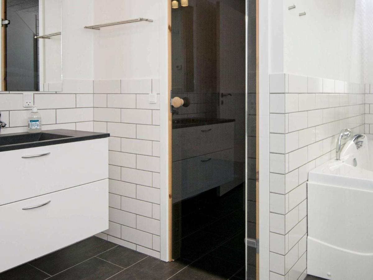 6 Person Holiday Home In R M Sønderby Extérieur photo