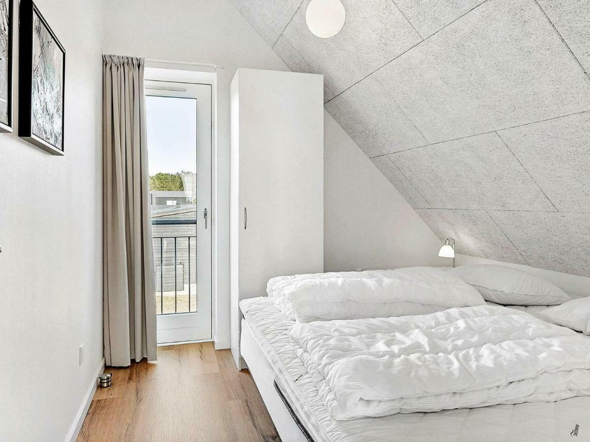 6 Person Holiday Home In R M Sønderby Extérieur photo