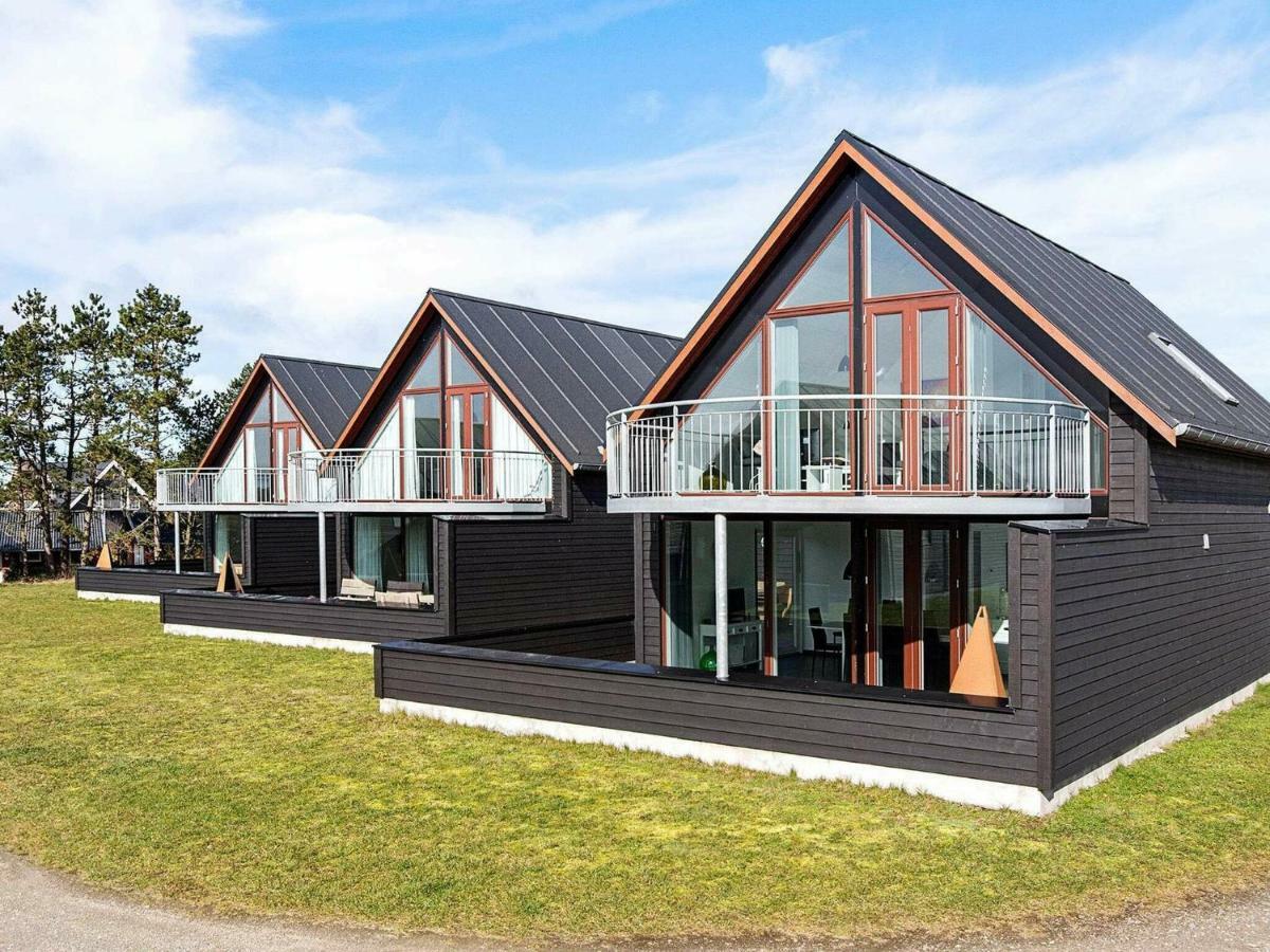 6 Person Holiday Home In R M Sønderby Extérieur photo