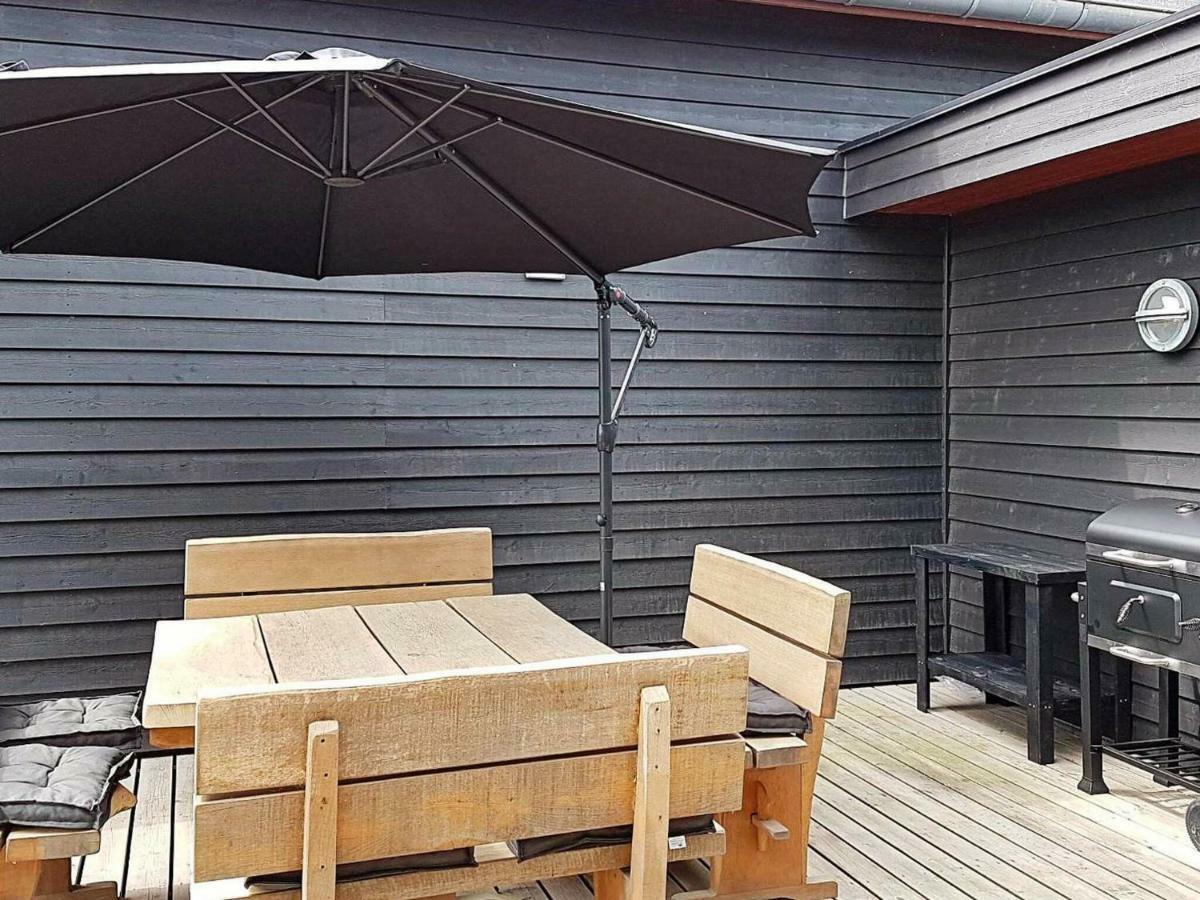 6 Person Holiday Home In R M Sønderby Extérieur photo
